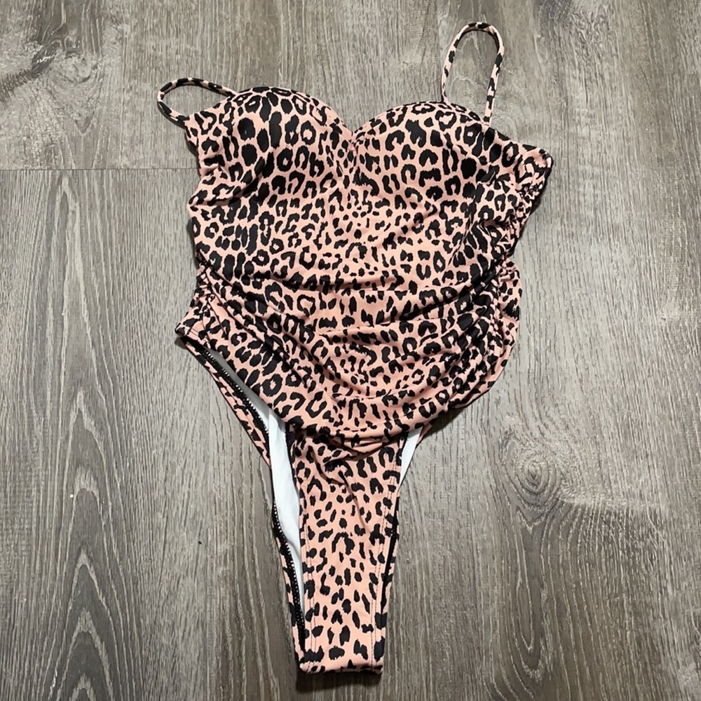 NWT Leopard Rouched Side Cheeky One Piece Swim
